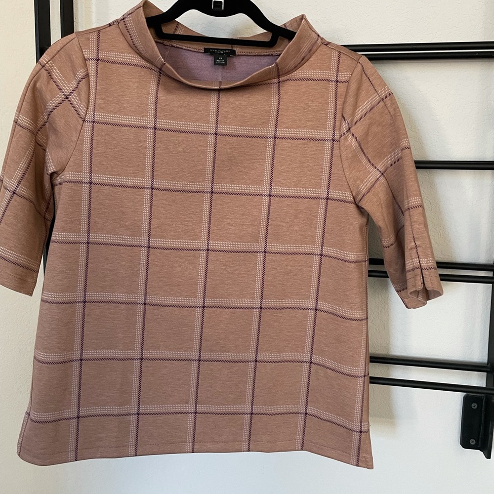 Ann Taylor top mockneck